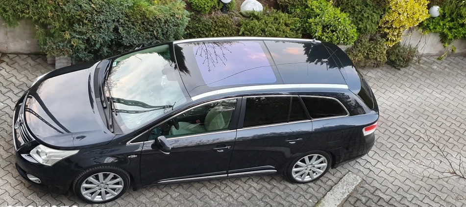Toyota Avensis cena 27900 przebieg: 276000, rok produkcji 2009 z Myślenice małe 79